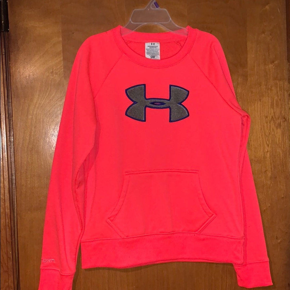 Under Armor sweatshirt